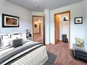 Milwaukee apartment for rent - independent senior living apartments