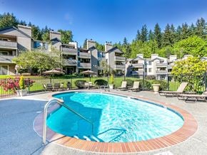Bothell townhouse for rent - Pool at Arterra Woods, Bothell, WA