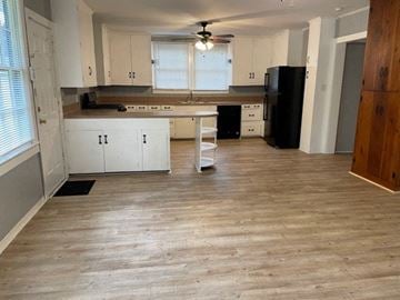 Baton Rouge house for rent - 3253 Ivanhoe Street