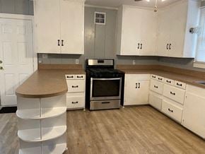 Baton Rouge house for rent - 3253 Ivanhoe Street