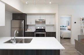 Kelowna apartment for rent - 1920 kitchen