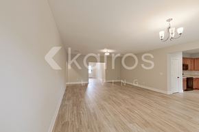 Lincoln house for rent - 284 Elm Way
