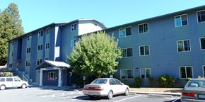 Lynnwood apartment for rent - the building where the motel is located