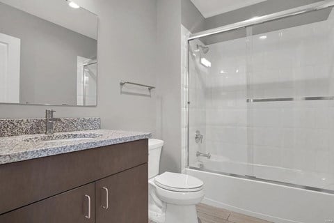 Floor plan for 1 bed, 1 bath, 814 sqft