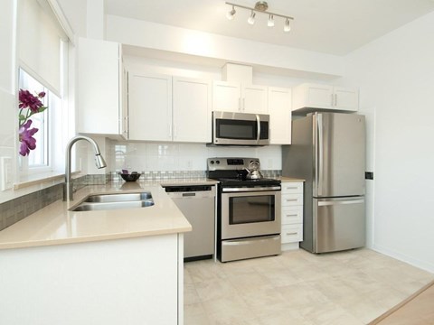 Floor plan for 1 bed, 1 bath, 758 sqft
