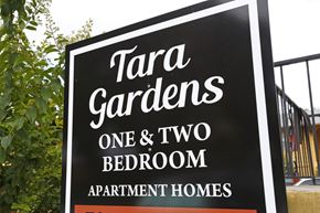 Largo apartment for rent - A sign for Tara Gardens one and two bedroom apartments.