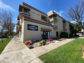 Lodi apartment for rent - the building where the hotel is located has a sidewalk in front of it