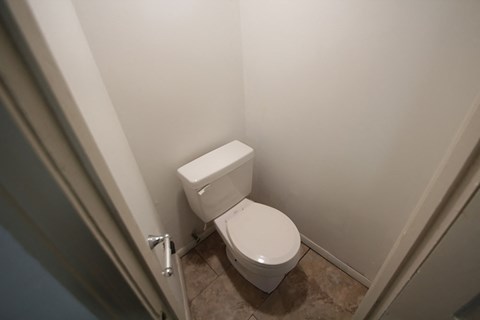 Floor plan for studio, 1 bath, 410 sqft
