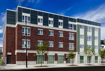 Chicago apartment for rent - the building in which the apartment is located