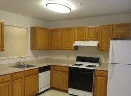 Oxon Hill house for rent - 4807 Bluebell Court