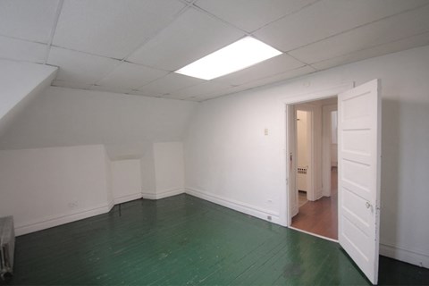 Floor plan for 1 bed, 1 bath, 642 sqft