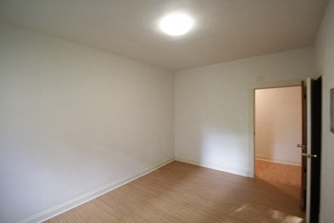 Floor plan for 2 beds, 1 bath, 1351 sqft