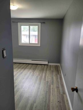 Waterloo apartment for rent - 595 Silverbirch Rd a 6-plex in Waterloo