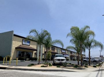 Azusa apartment for rent - 1001-1025 W. Foothill Blvd.