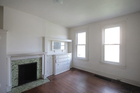 Floor plan for 1 bed, 1 bath, 581 sqft