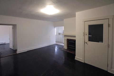 Floor plan for 1 bed, 1 bath, 685 sqft