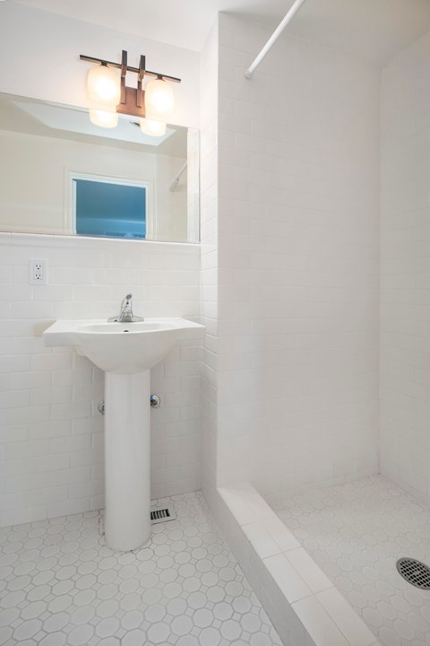 Floor plan for 2 beds, 2 baths, 1132 sqft
