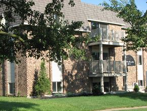Erlanger apartment for rent - our apartments have a spacious yard and balconies for residents to enjoy