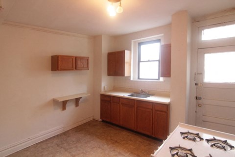 Floor plan for 2 beds, 1 bath, 1535 sqft