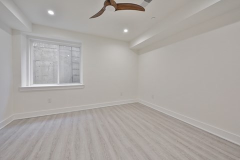 Floor plan for 3 beds, 3.5 baths, 2123 sqft