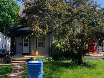 Manchester apartment for rent - Pine Ridge Properties