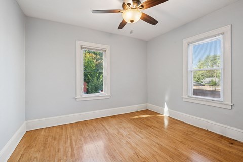 Floor plan for 1 bed, 1 bath, 900 sqft