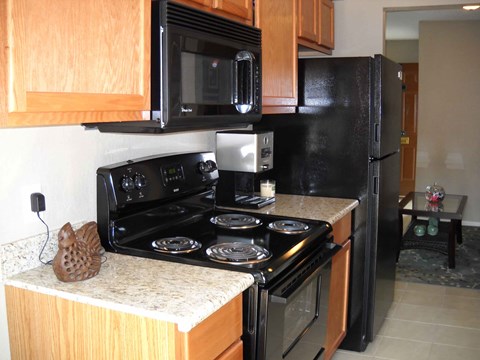 Floor plan for 2 beds, 1 bath, 920 sqft
