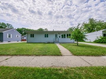 Fargo house for rent - 913 19th Street South