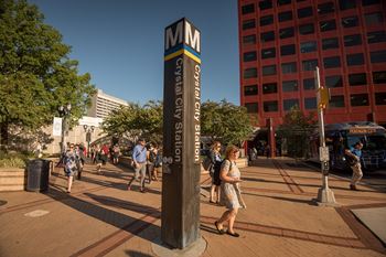 Crystal city metro