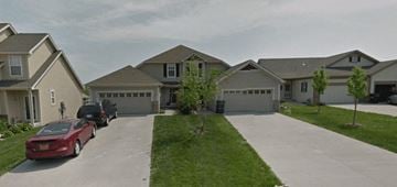 Lawrence house for rent - 1479 Legends Circle
