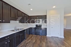 Lincoln house for rent - 204 White Oak Cir