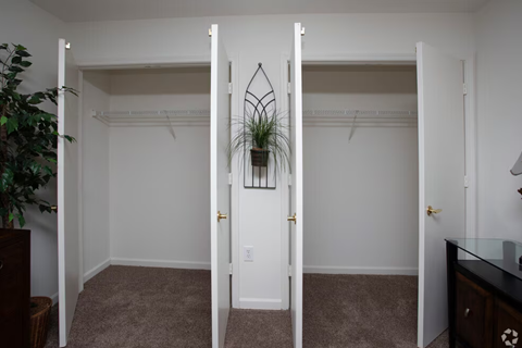 Floor plan for 2 beds, 2 baths, 1029 sqft