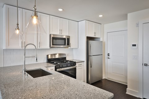 Floor plan for 3 beds, 3 baths, 1662 sqft