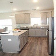 Floor plan for 2 beds, 2 baths, 1025 sqft