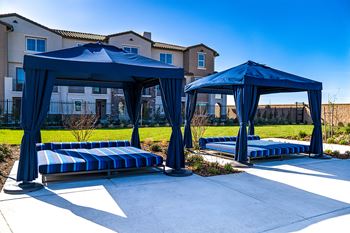Fire pits & cabanas