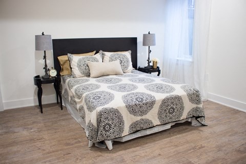 Floor plan for 2 beds, 2.5 baths, 1271 sqft