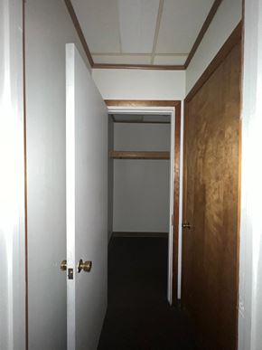 Glassport apartment for rent - the hallway to the closet in the master bedroom