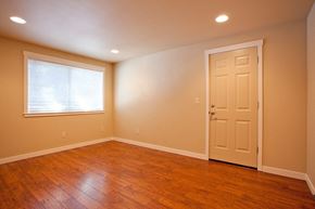 Bend apartment for rent - living space