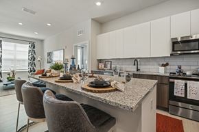 Lakeland apartment for rent - Model Living Area