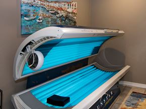 Grandview apartment for rent - a spa room with a massage bed and a massage boat