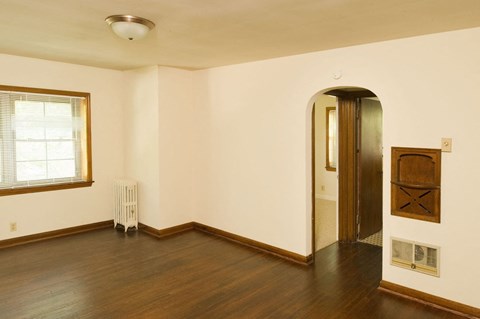 Floor plan for 1 bed, 1 bath, 530 sqft
