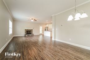 Newnan house for rent - 8 A East Newnan Road Newnan, GA 30263