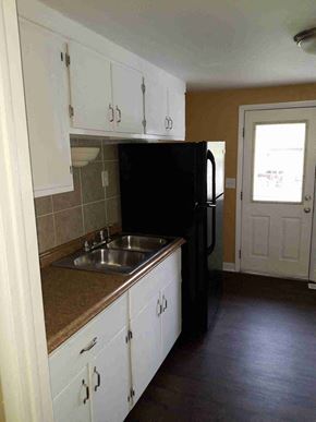 Glenwood house for rent - 29 North Walnut Lane Glenwood, IL 60425