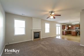 Newnan house for rent - 46 Aberdeen Ct Newnan, GA 30263