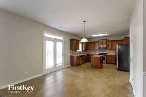 Newnan house for rent - 46 Aberdeen Ct Newnan, GA 30263