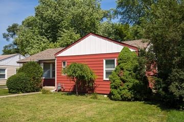 Mundelein house for rent - 63 S Midland Ave Mundelein, IL 60060