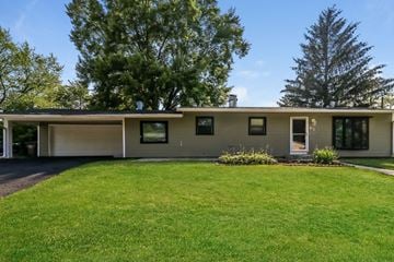Carpentersville house for rent - 67 Austin Ave Carpentersville, IL 60110