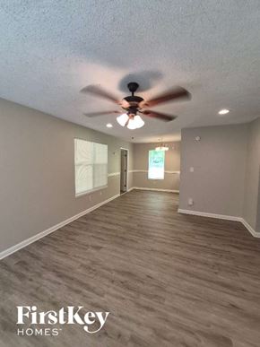 White house for rent - 117 Whispering Pine Ln Ne White, GA 30184