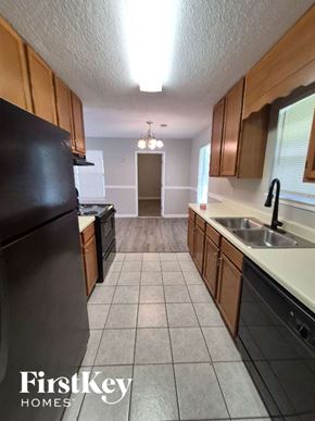 White house for rent - 117 Whispering Pine Ln Ne White, GA 30184