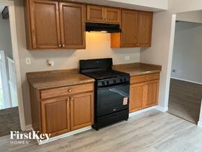 Bolingbrook house for rent - 120 S Lancaster Bolingbrook, IL 60440